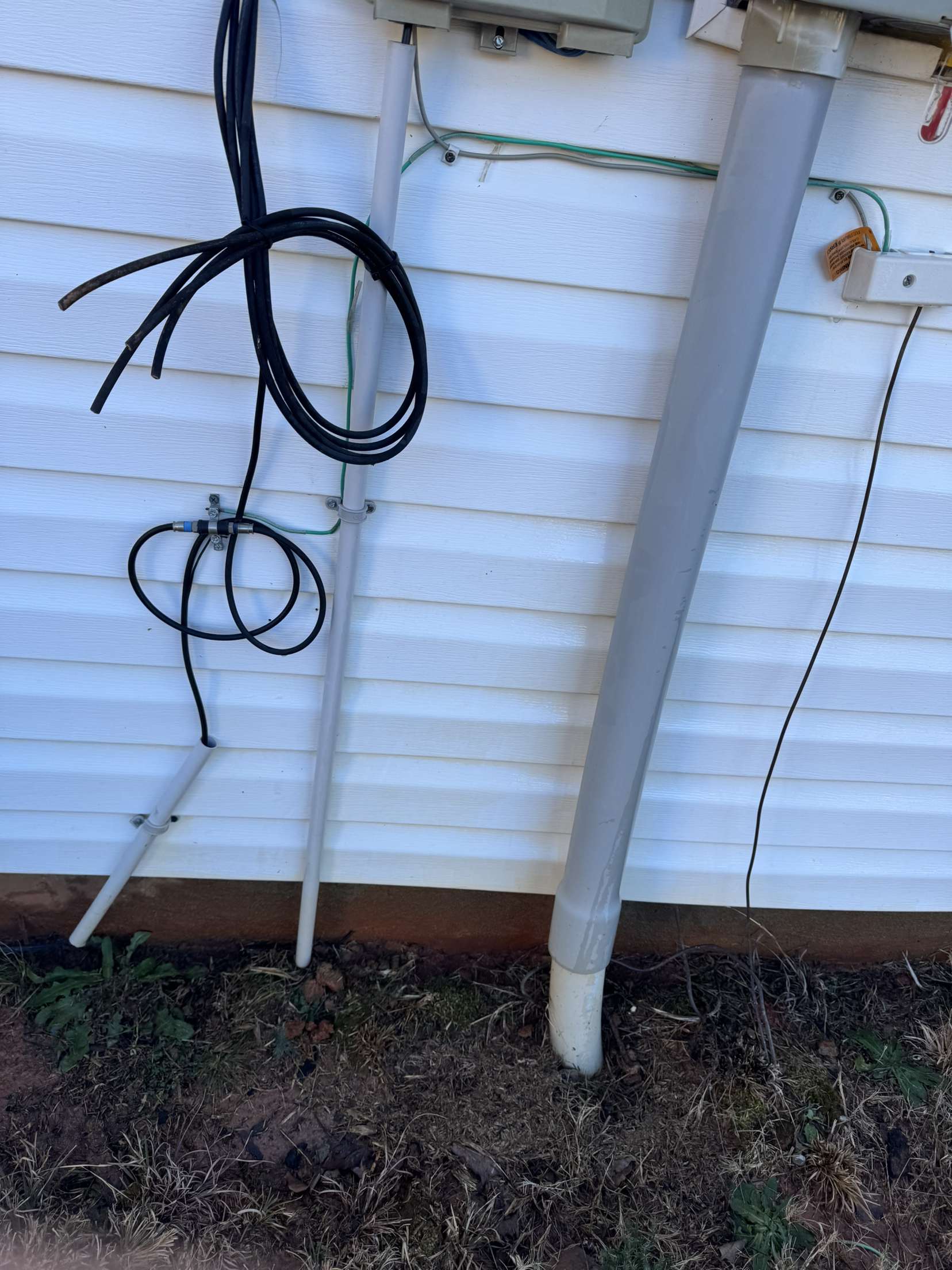 Clean Siding With Wires